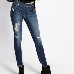 NWT Express Mid Rise Pull On Distressed Jean Legging